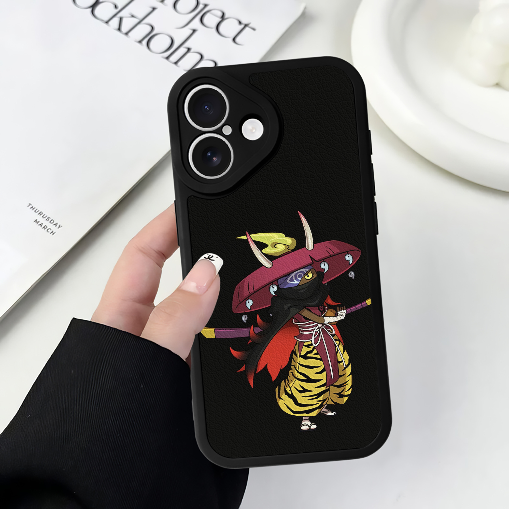 （画像用） 妖怪ウォッチ Yo-kai Watch 【iPhone 16シリーズ対応】シリコンスマホケース（レザー調） 材質：シリコン